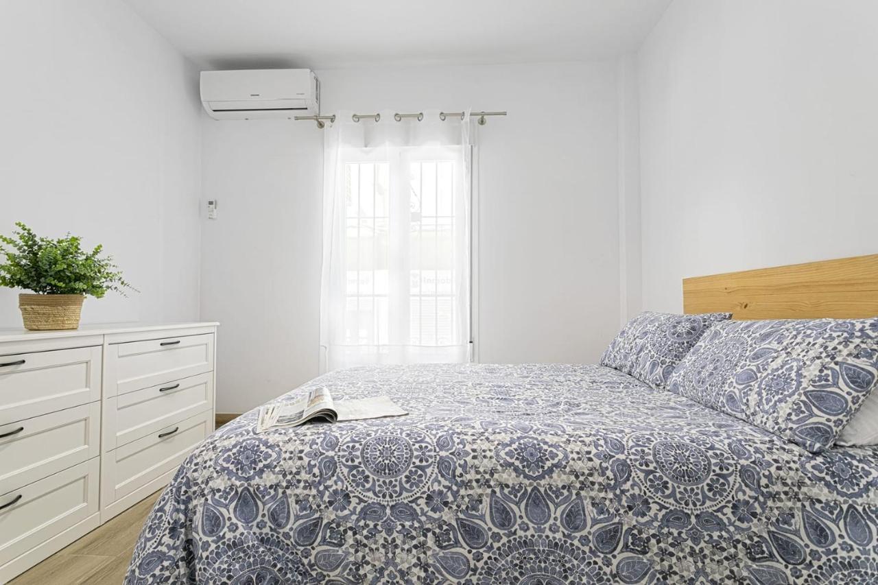 Precioso Apartamento Con Patio マラガ エクステリア 写真