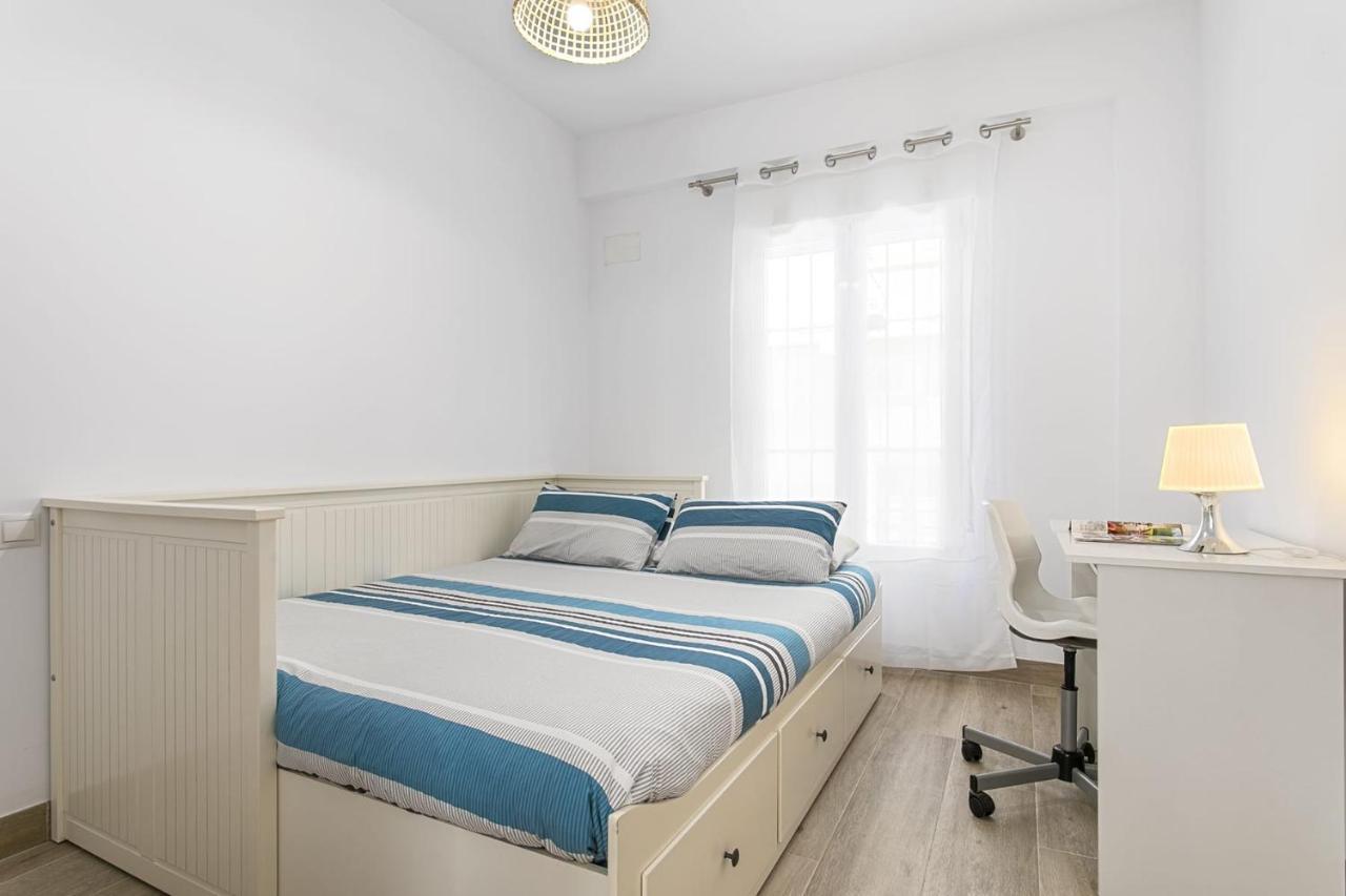 Precioso Apartamento Con Patio マラガ エクステリア 写真